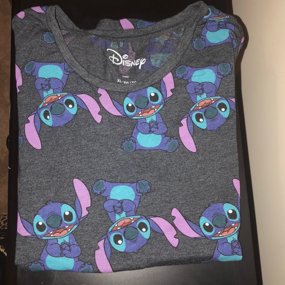 Disney Stitch T-shirt! US XL